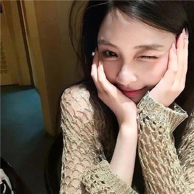 红色